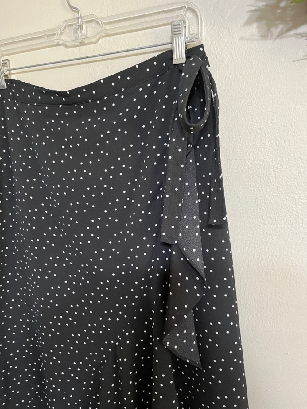 🌺Max Studio Black Polka Dot A-Line Midi Skirt - Picture 3 of 10